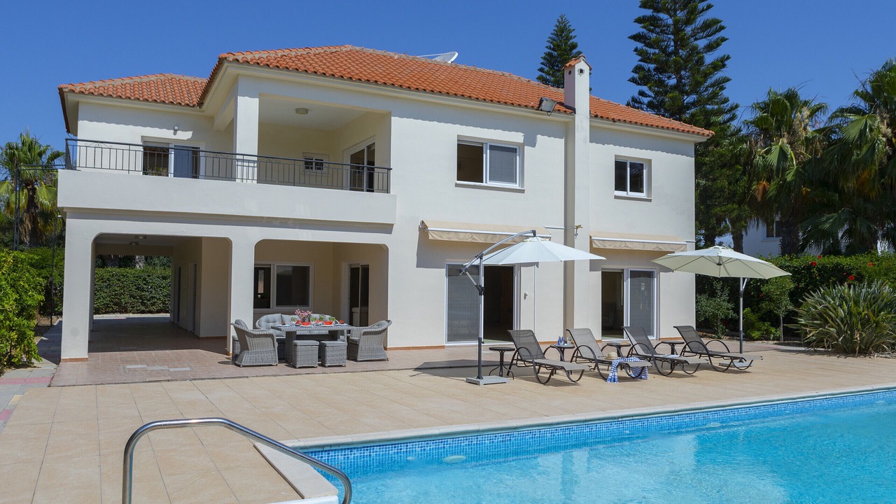 Photo of Outdoor in Pervolia