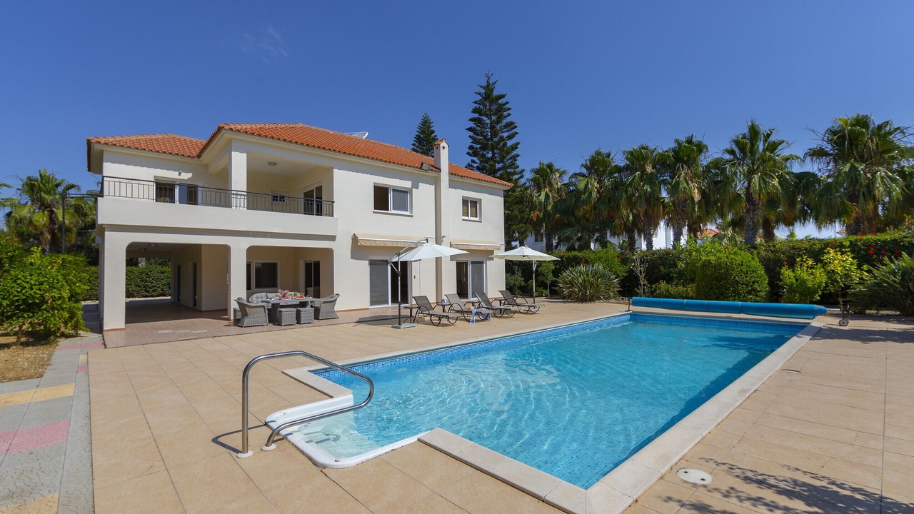 Photo of Outdoor in Pervolia
