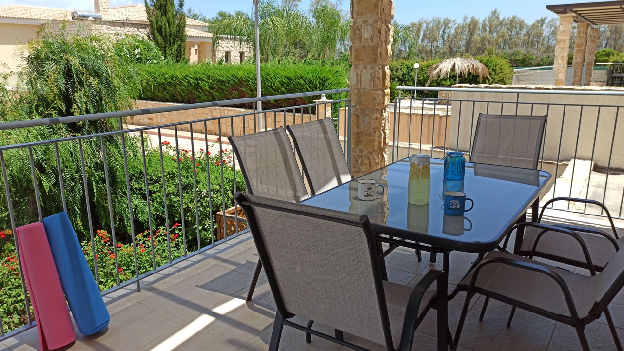 Photo of Outdoor in Polis