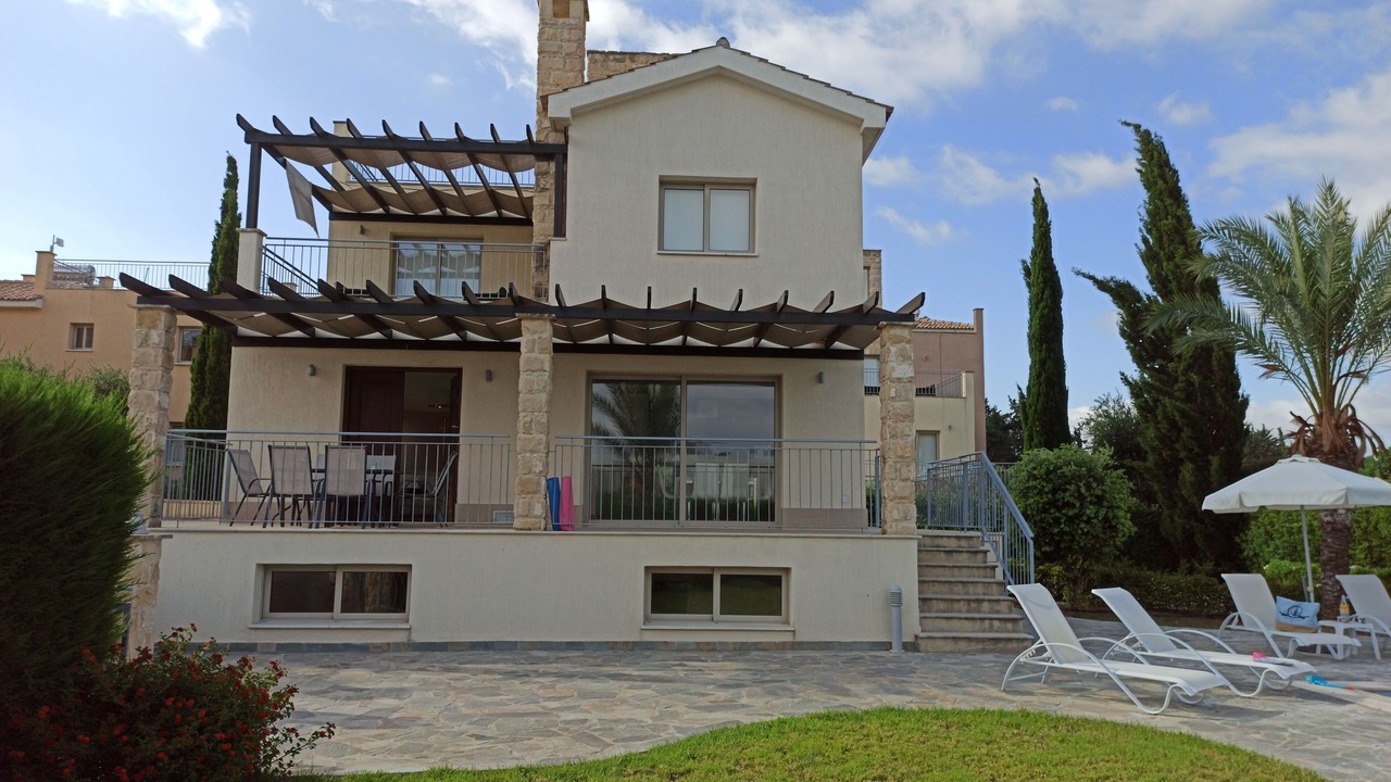Photo of Outdoor in Polis