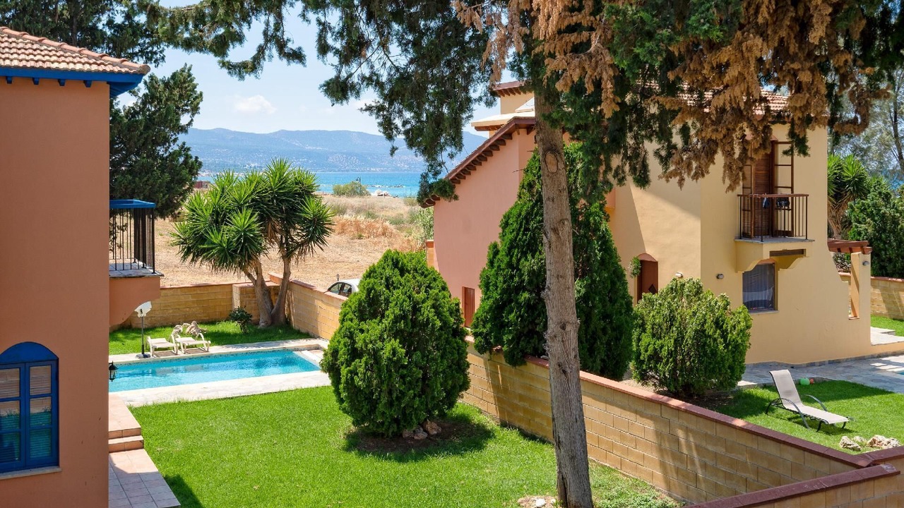 Photo of Outdoor in Polis