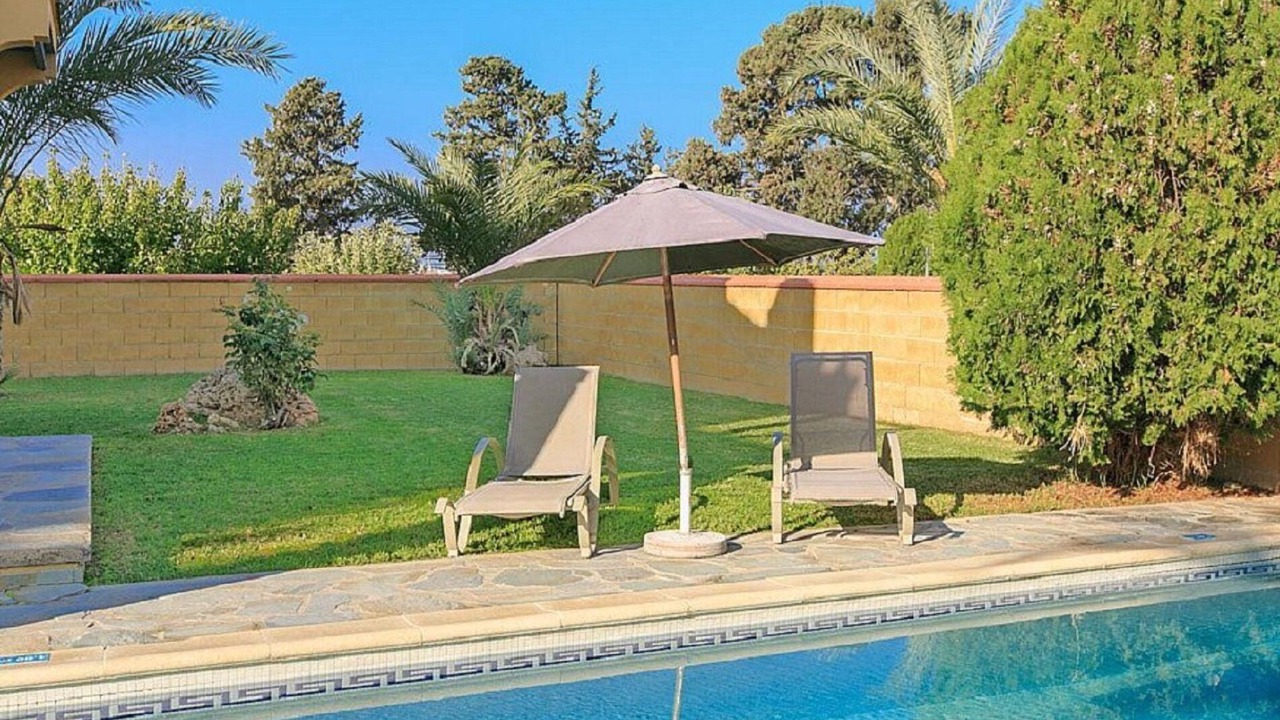 Photo of Outdoor in Polis