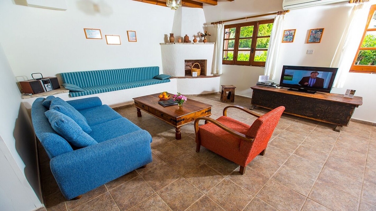 Photo of Livingroom in Pomos