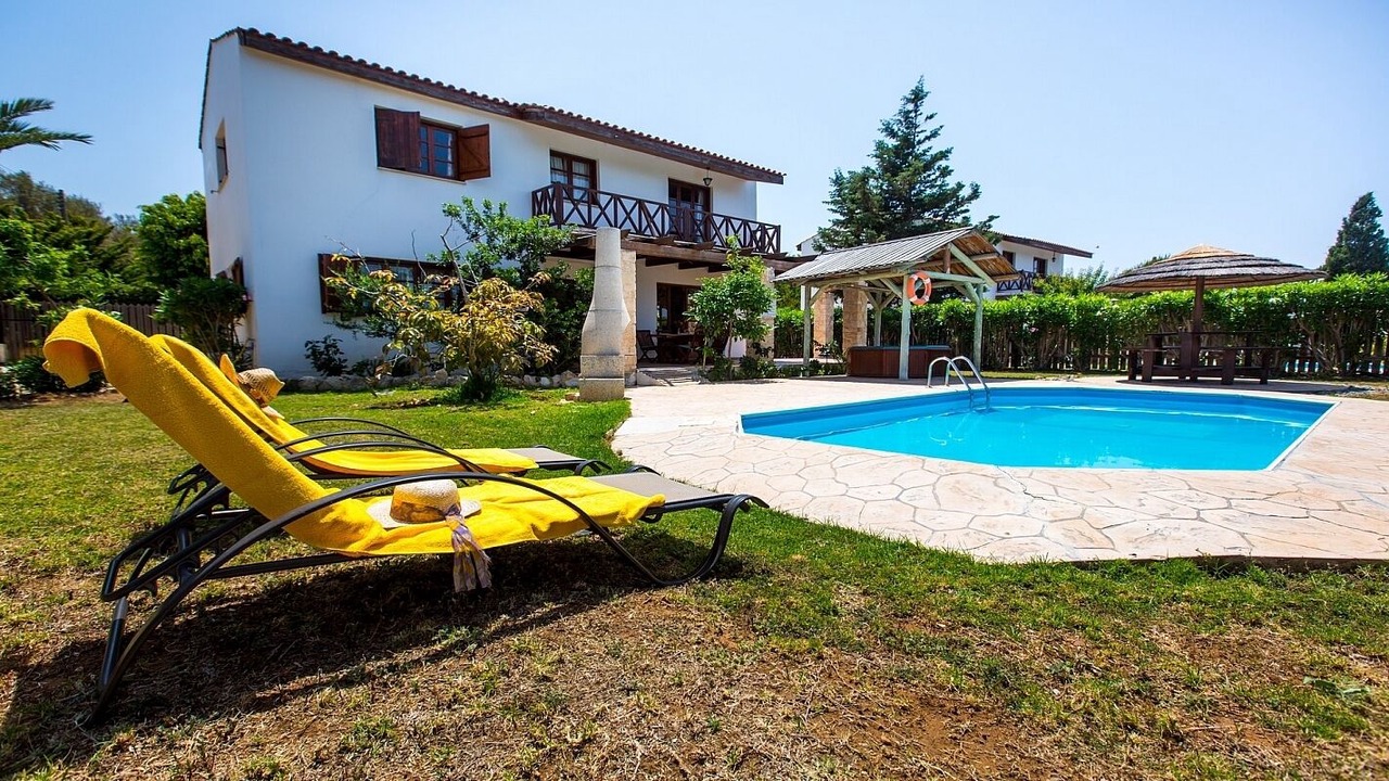 Photo of Outdoor in Pomos