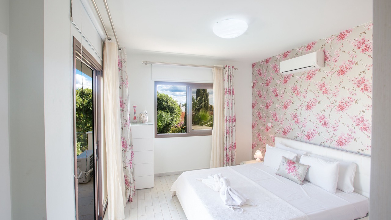 Photo of Bedroom in Cape Greko