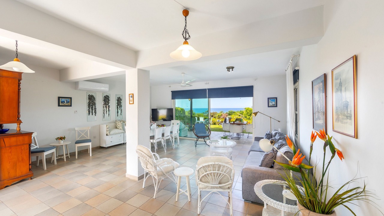 Photo of Livingroom in Pernera