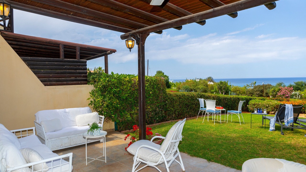 Photo of Patio Balcony in Pernera