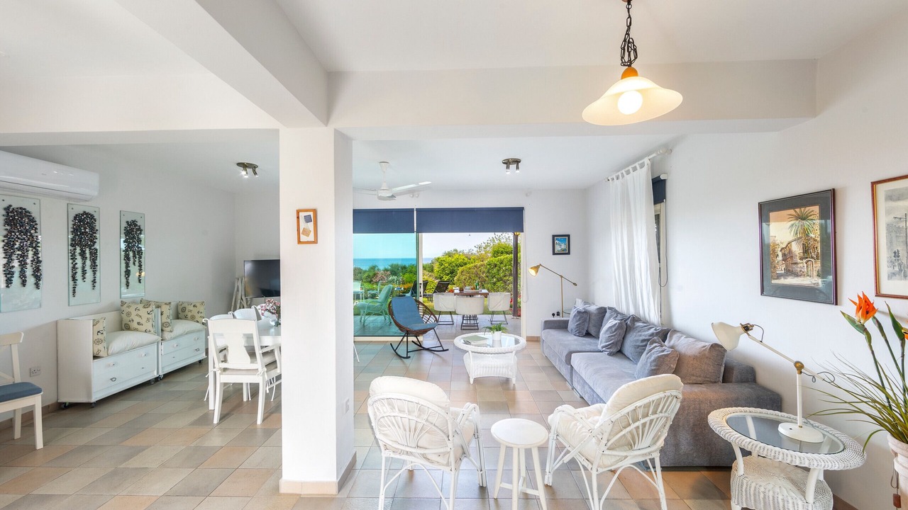 Photo of Livingroom in Pernera