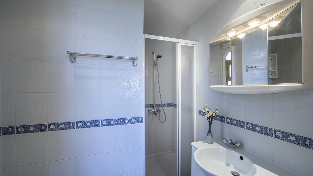 Photo of Bathroom in Pernera