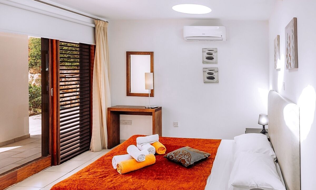 Photo of Bedroom in Latchi