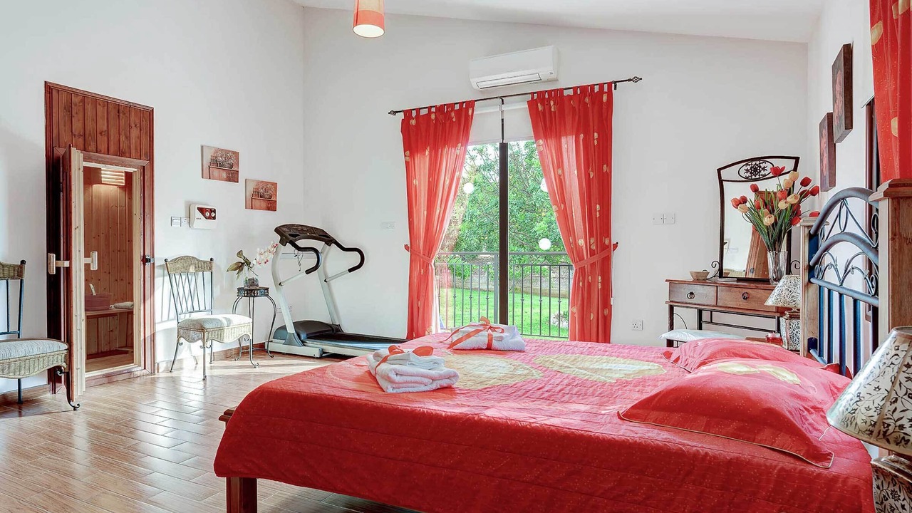 Photo of Bedroom in Latchi