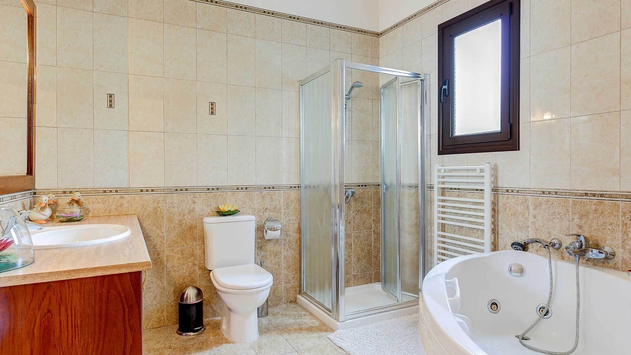 Photo of Bathroom in Latchi