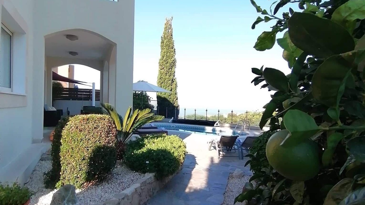 Photo of Patio Balcony in Tala