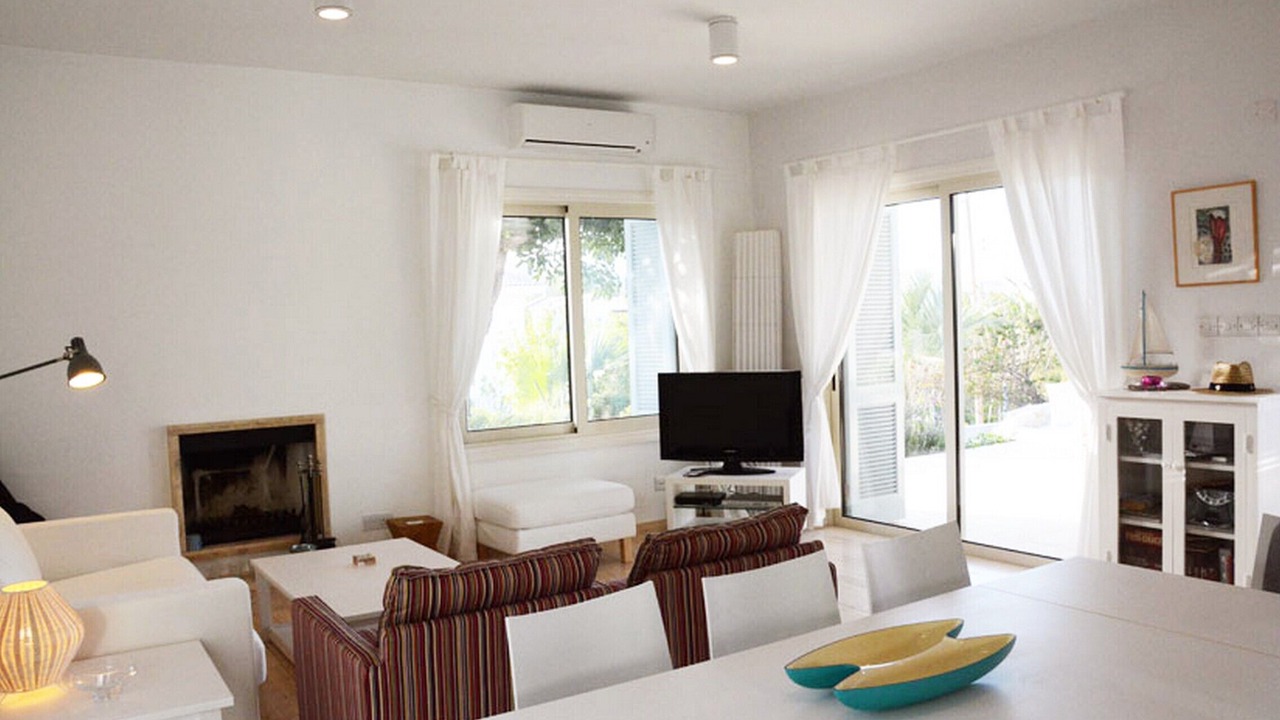 Photo of Livingroom in Latchi