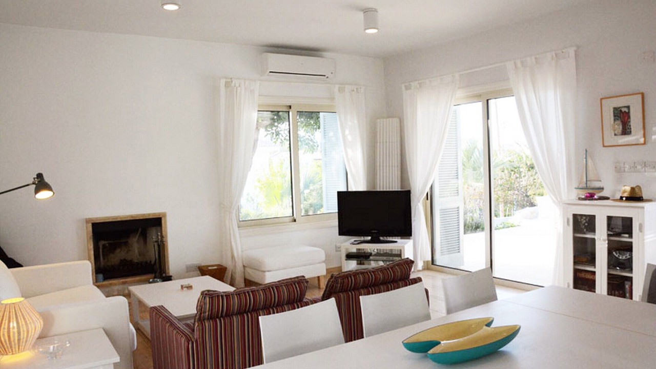 Photo of Livingroom in Latchi