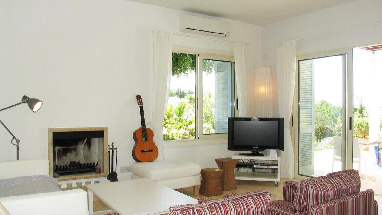 Photo of Livingroom in Latchi