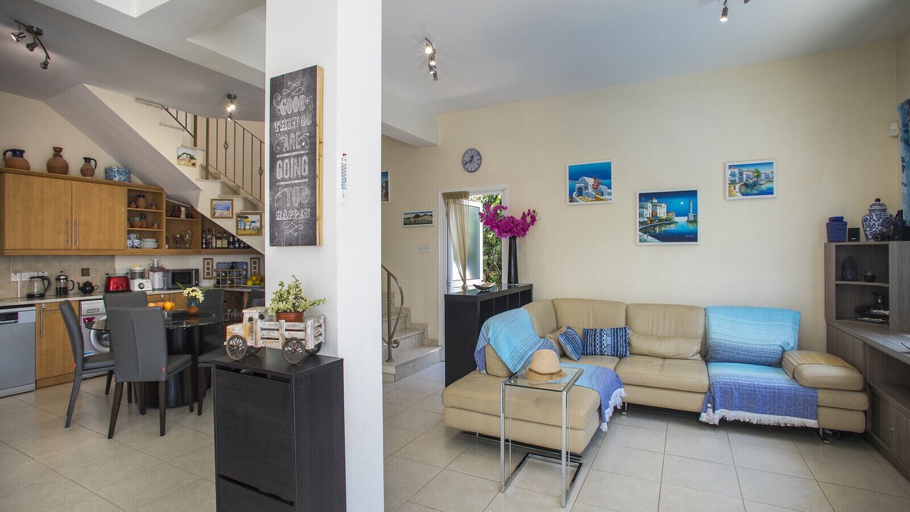 Photo of Livingroom in Ayia Thekla