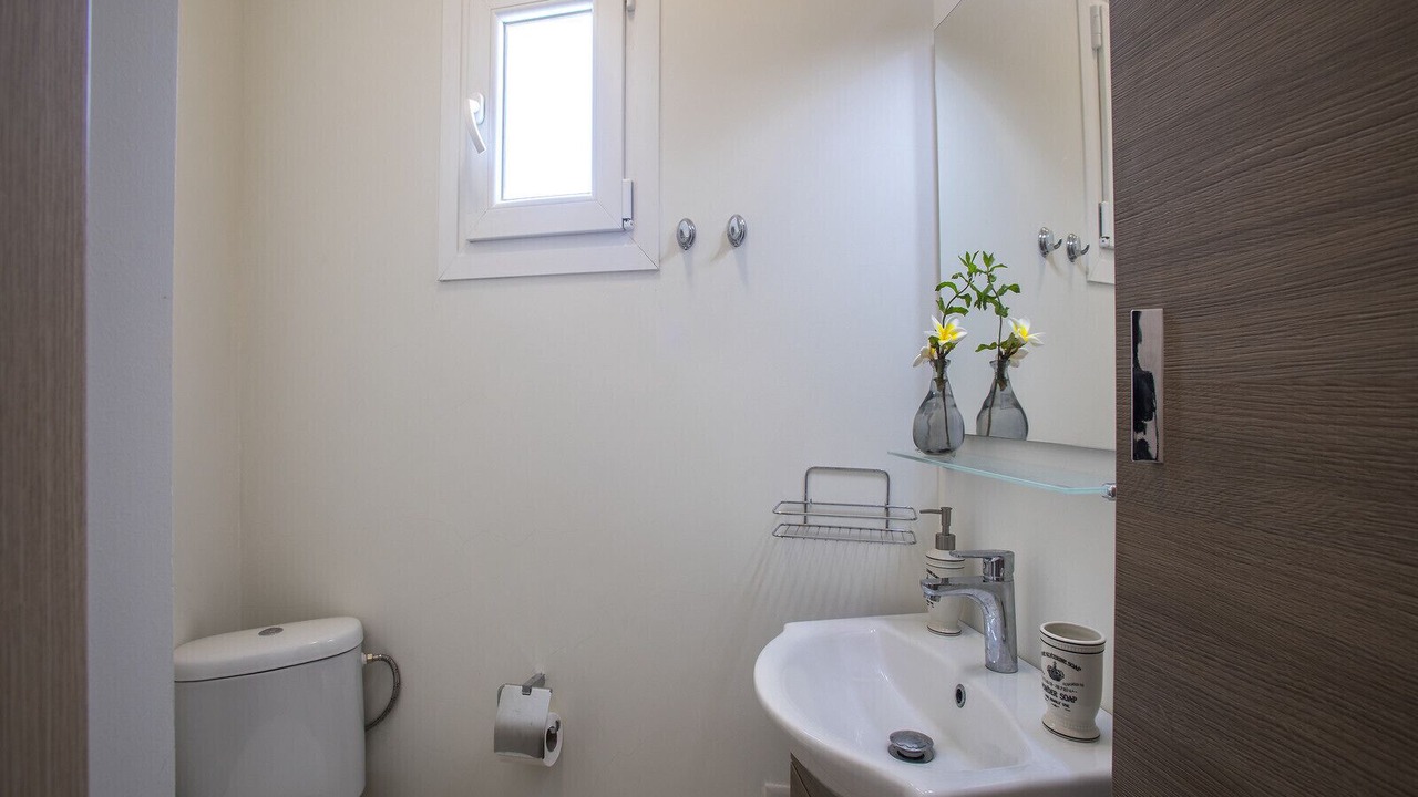 Photo of Bathroom in Ayia Thekla