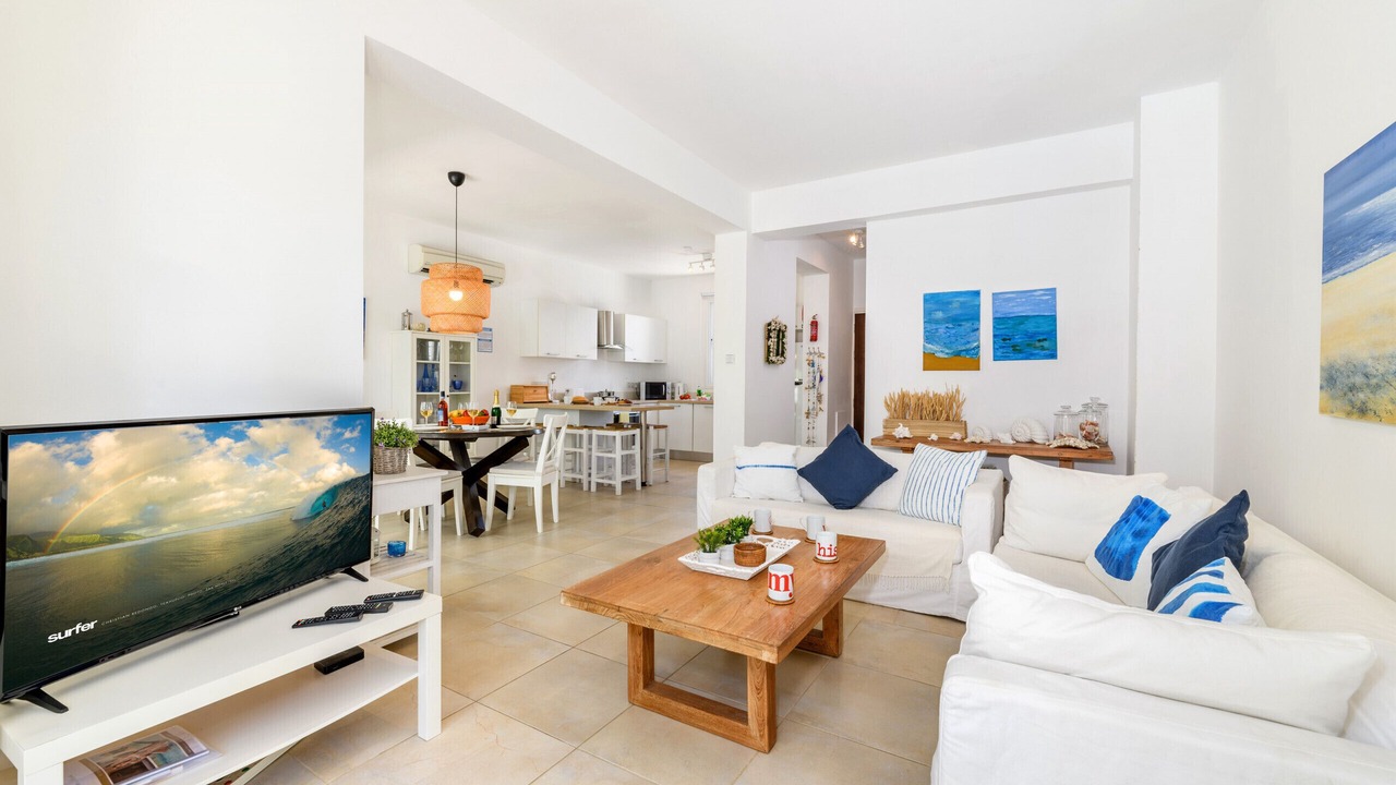 Photo of Livingroom in Cape Greko