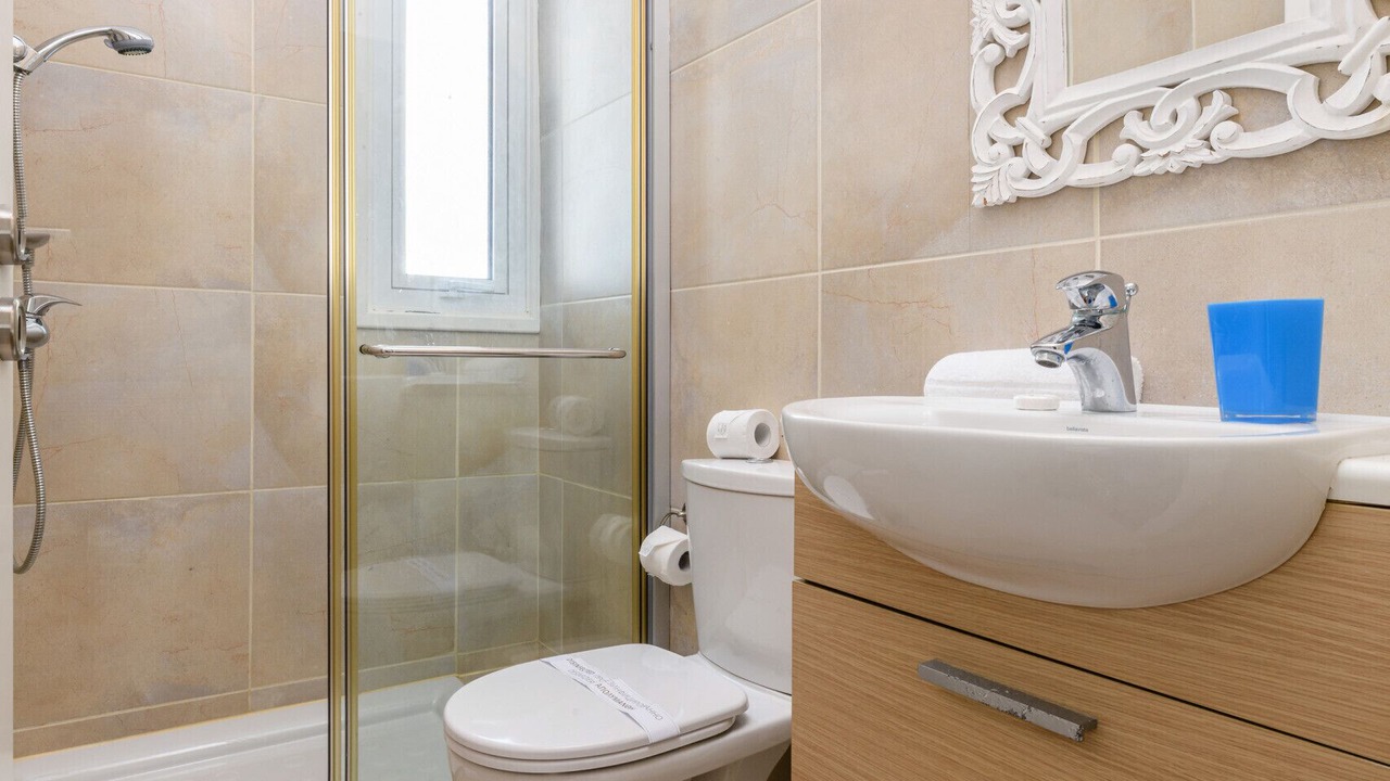 Photo of Bathroom in Cape Greko