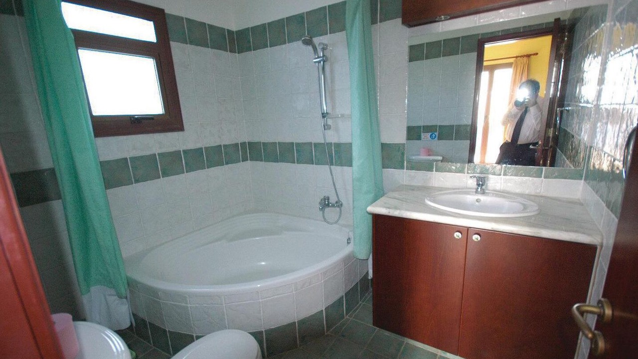 Photo of Bathroom in Agios Georgios Pegeias