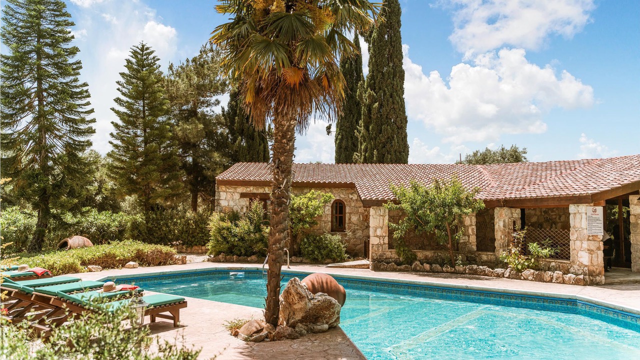 Photo of Outdoor in Polis