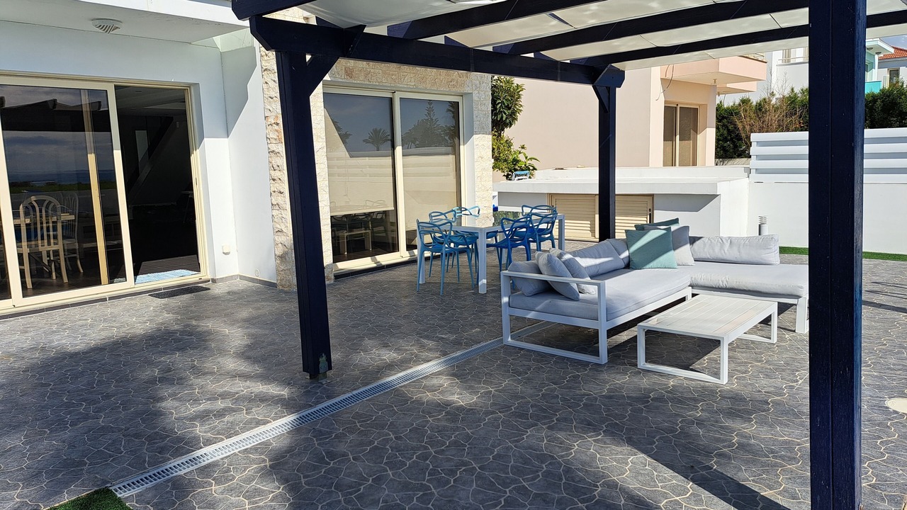 Photo of Outdoor in Mazotos