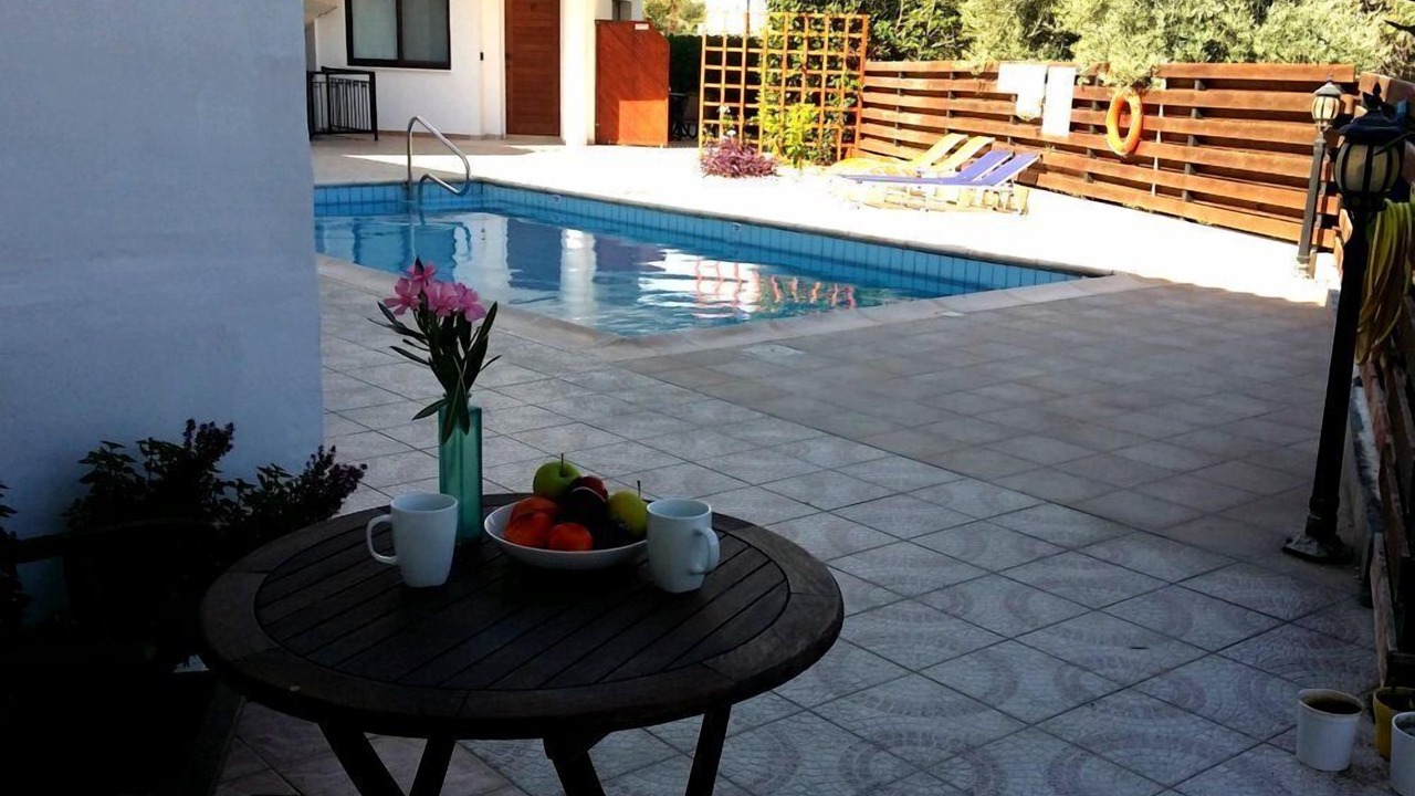 Photo of Outdoor in Polis