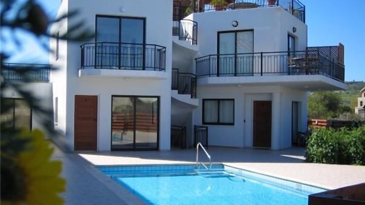 Photo of Outdoor in Polis
