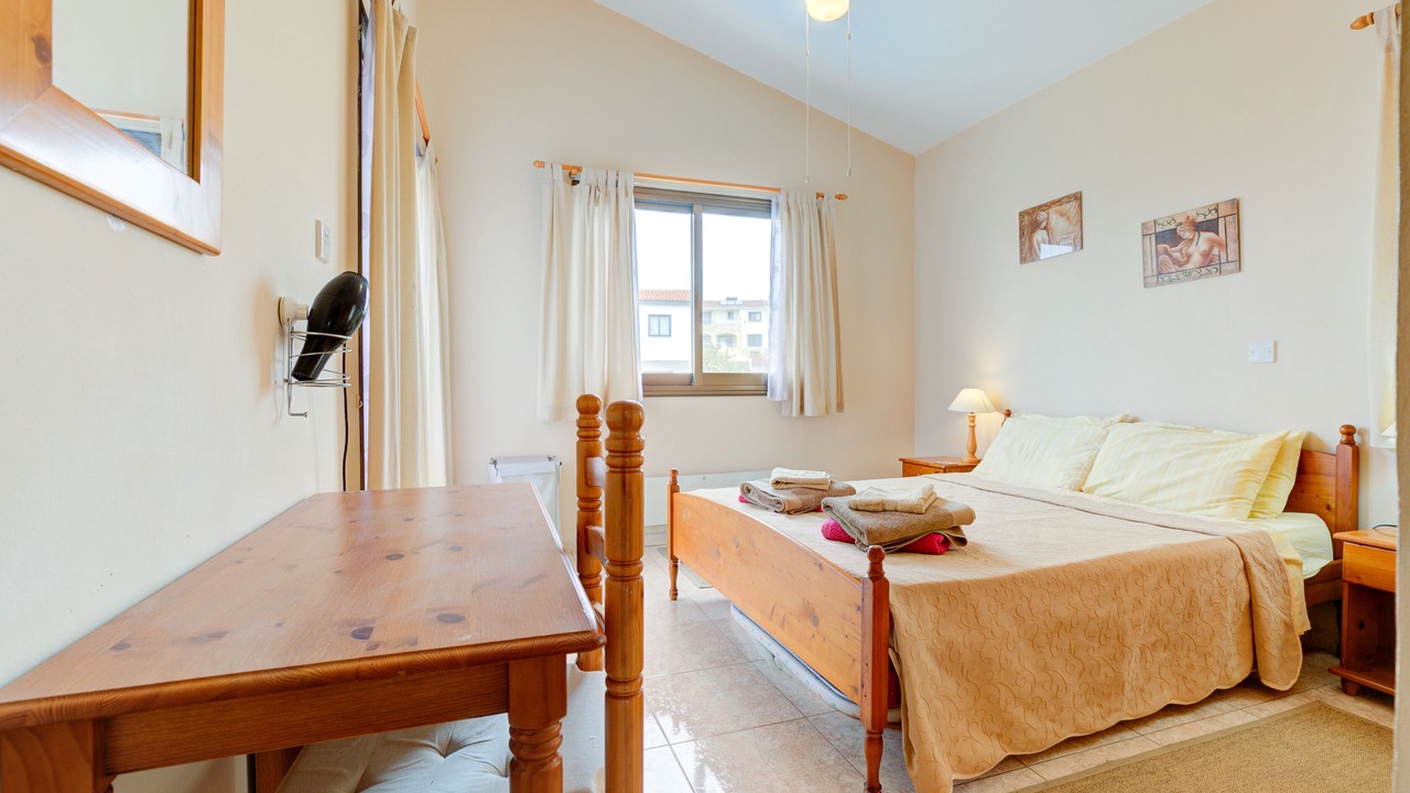 Photo of Bedroom in Emba