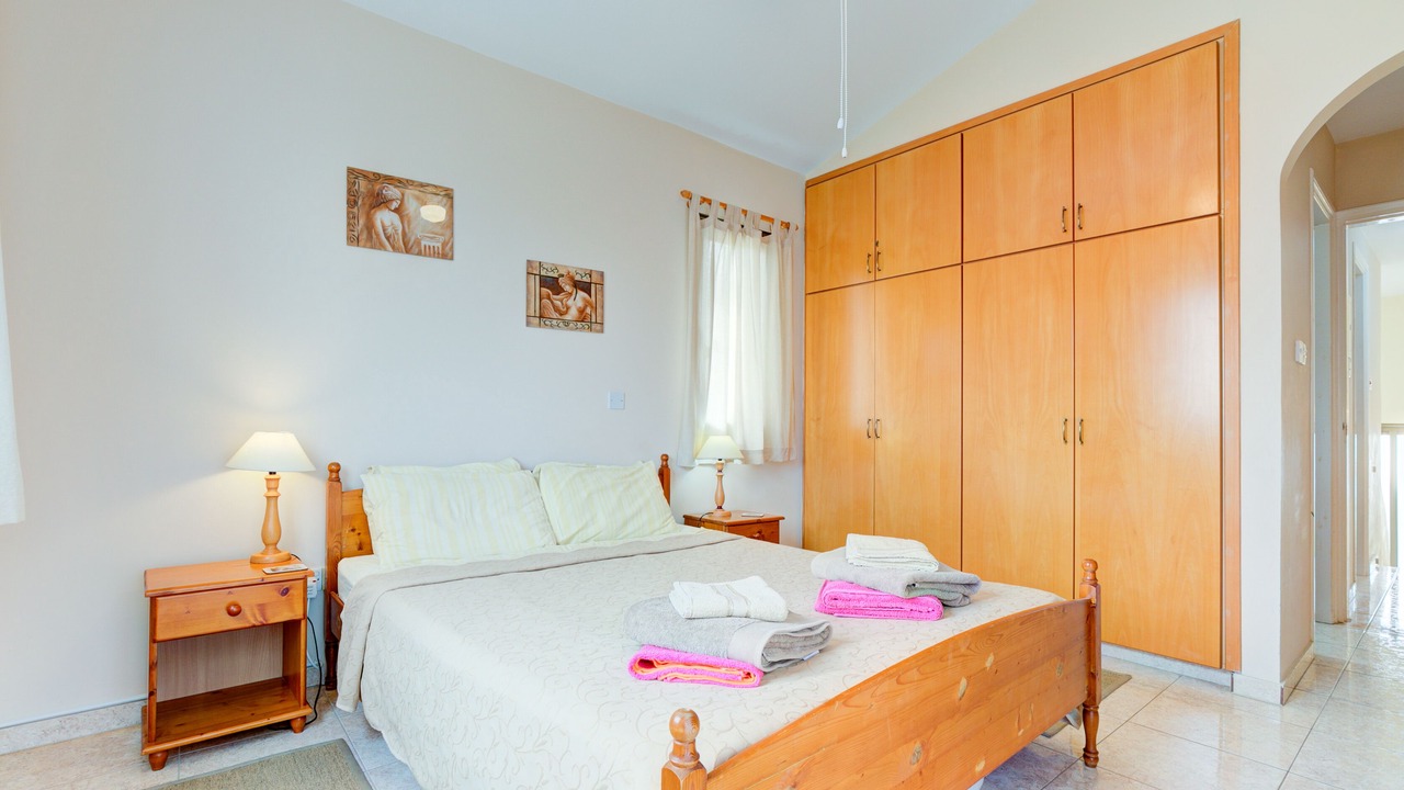 Photo of Bedroom in Emba