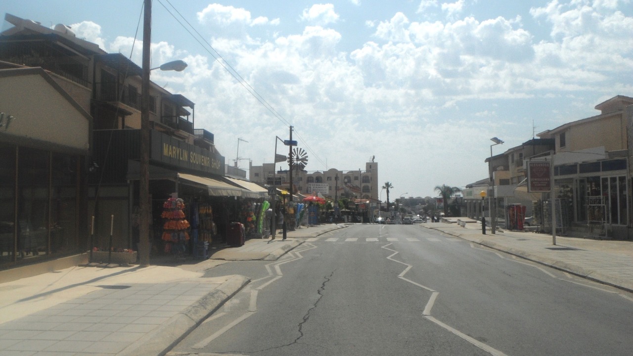 Photo of Others in Pernera