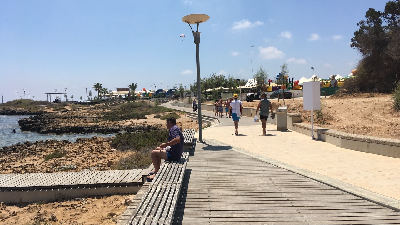 Photo of Others in Pernera