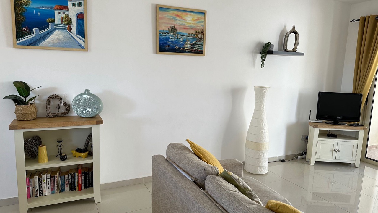 Photo of Livingroom in Peyia Town