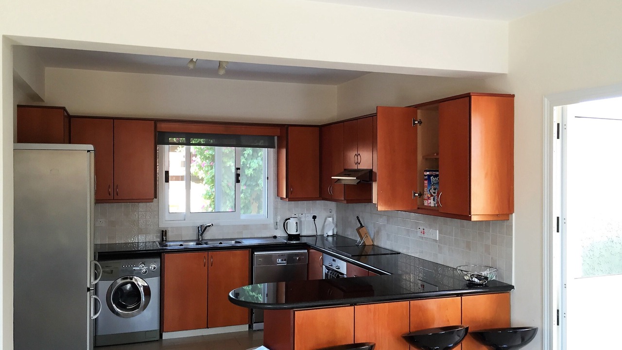 Photo of Kitchen in Emba