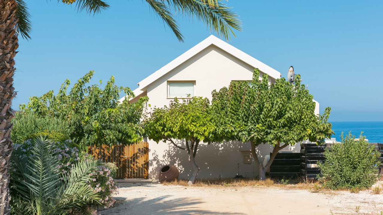 Photo of Outdoor in Pomos