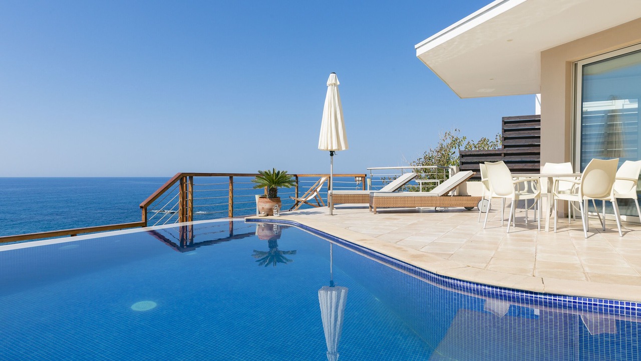 Photo of Outdoor in Pomos
