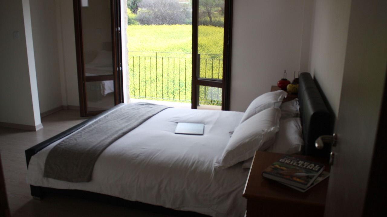 Photo of Bedroom in Anogyra