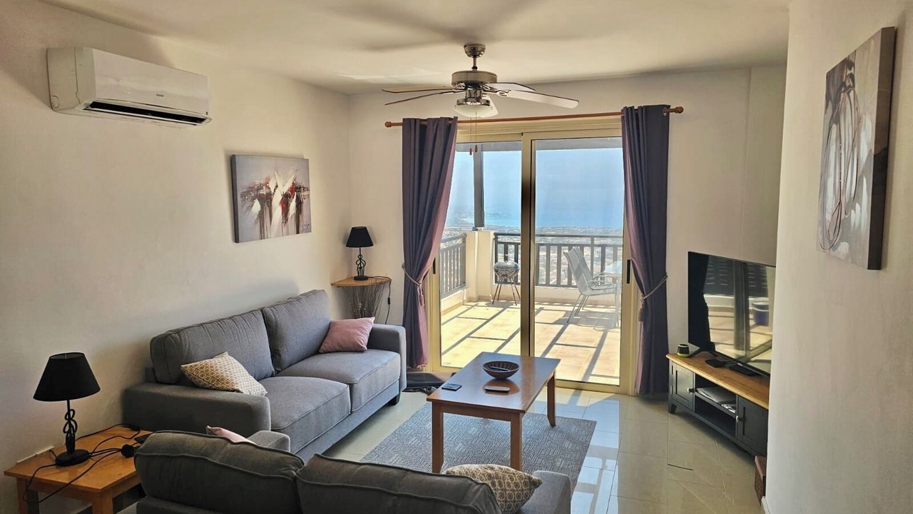 Photo of Livingroom in Peyia Town