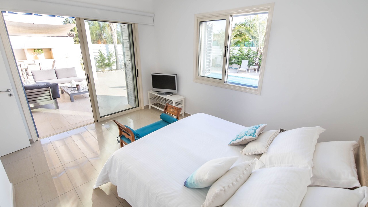 Photo of Bedroom in Pervolia