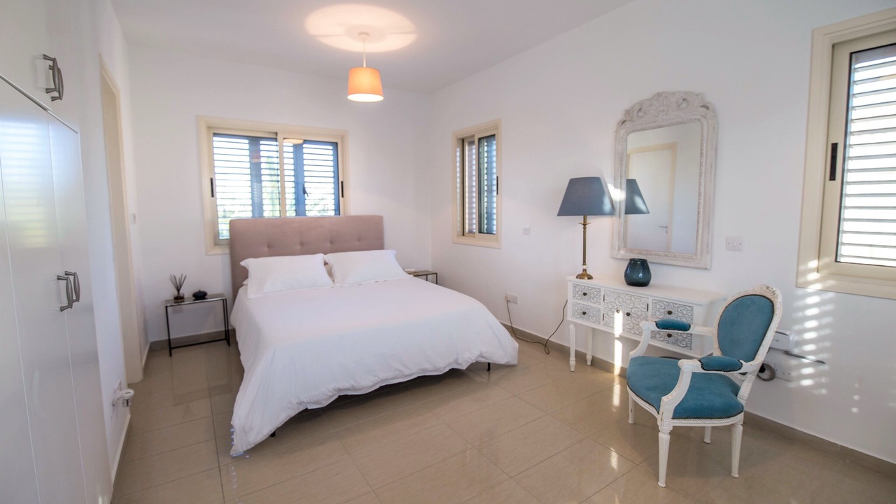 Photo of Bedroom in Pervolia