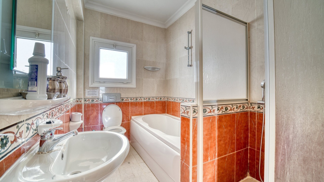 Photo of Bathroom in Zeytinlik