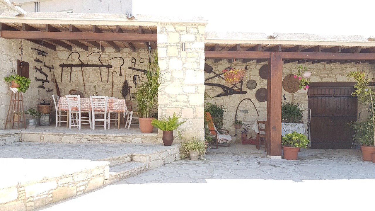 Photo of Patio Balcony in Lympia