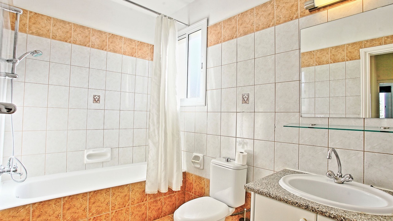Photo of Bathroom in Latchi