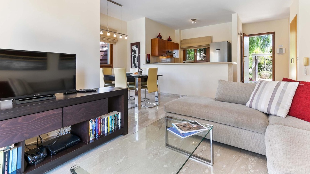 Photo of Livingroom in Aphrodite Hills