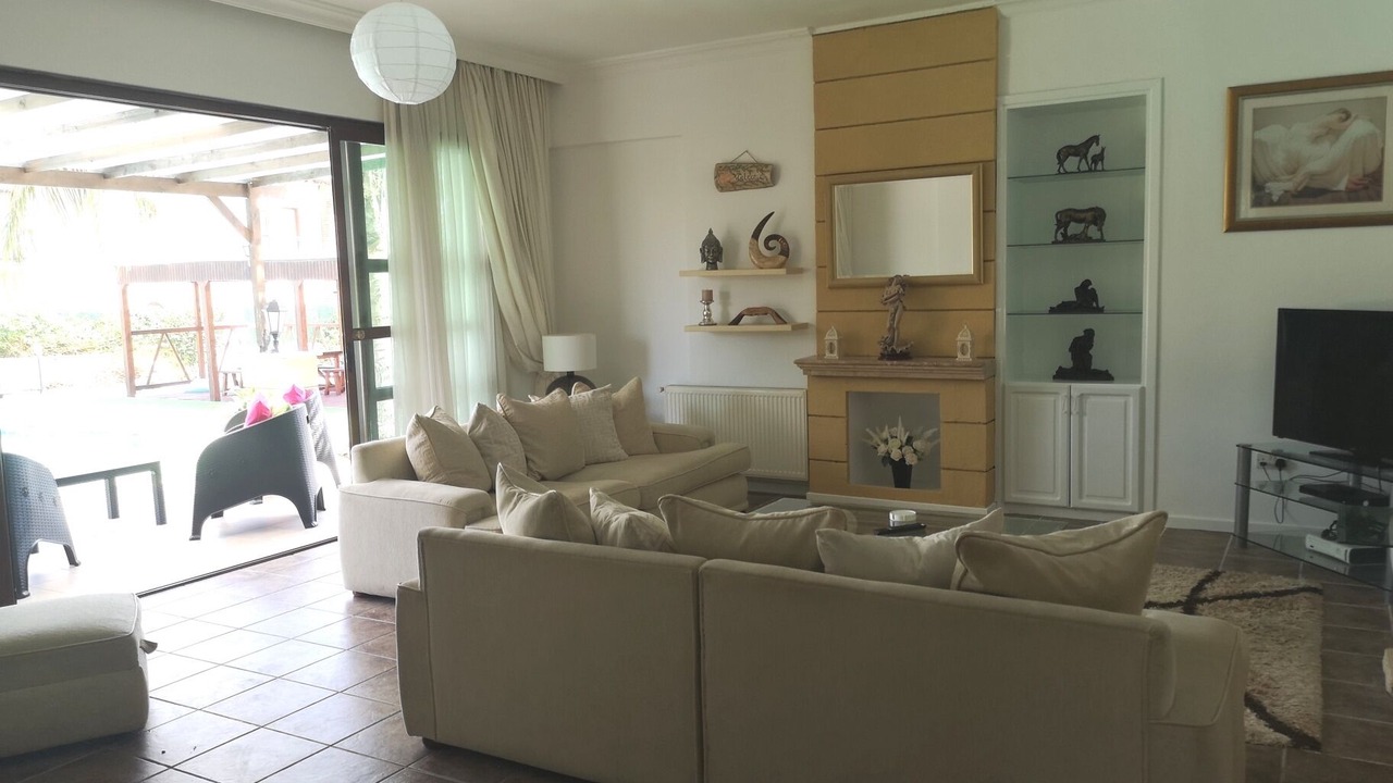 Photo of Livingroom in Kyrenia District