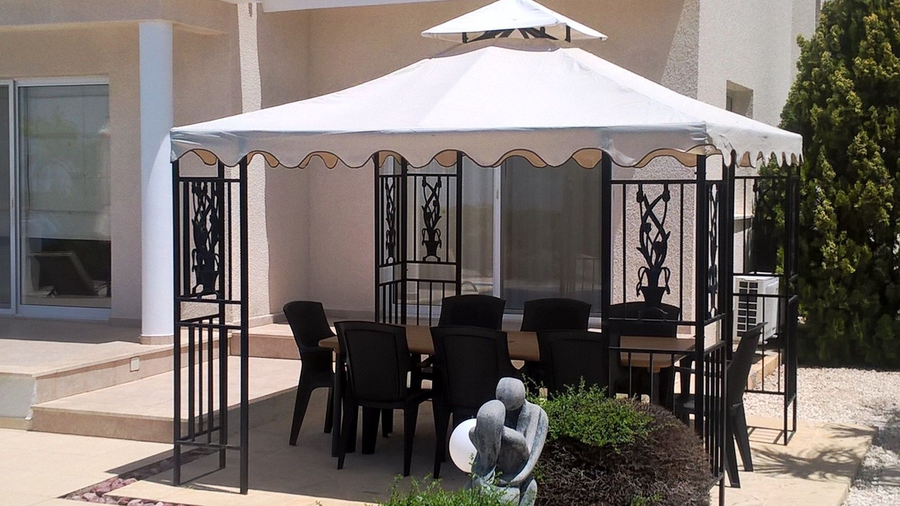 Photo of Outdoor in Peyia Town