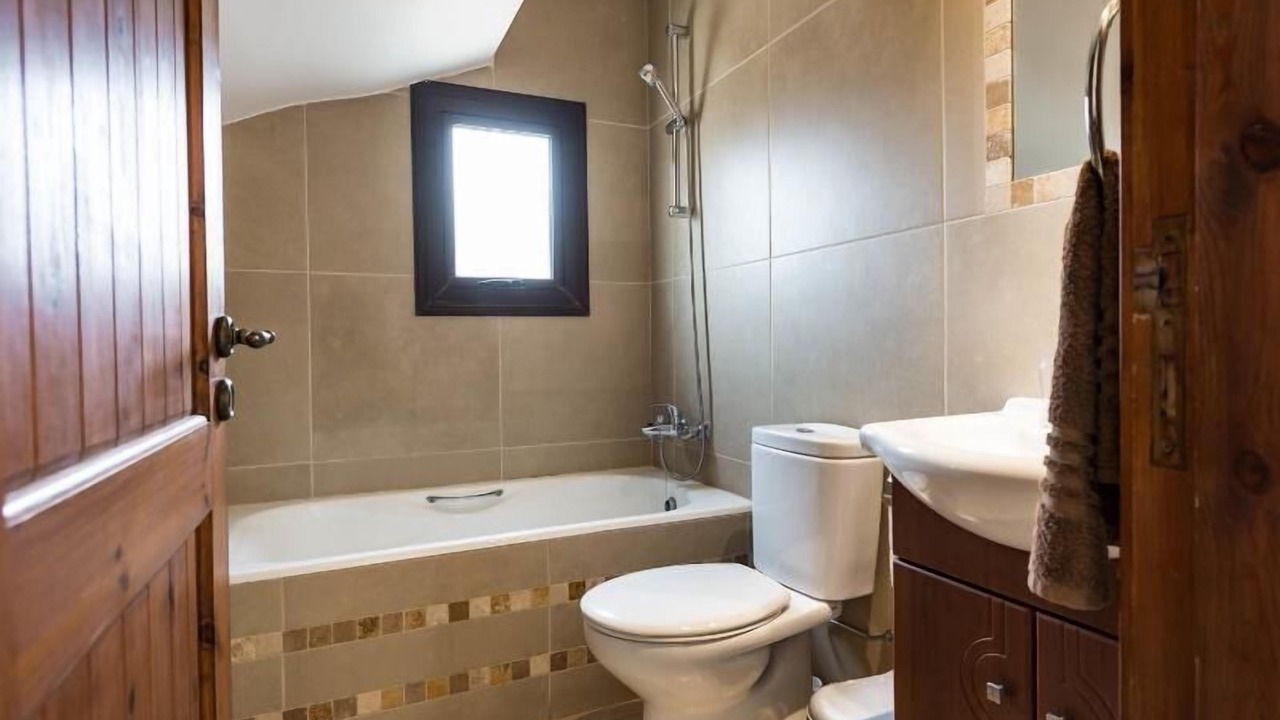 Photo of Bathroom in Pegeia