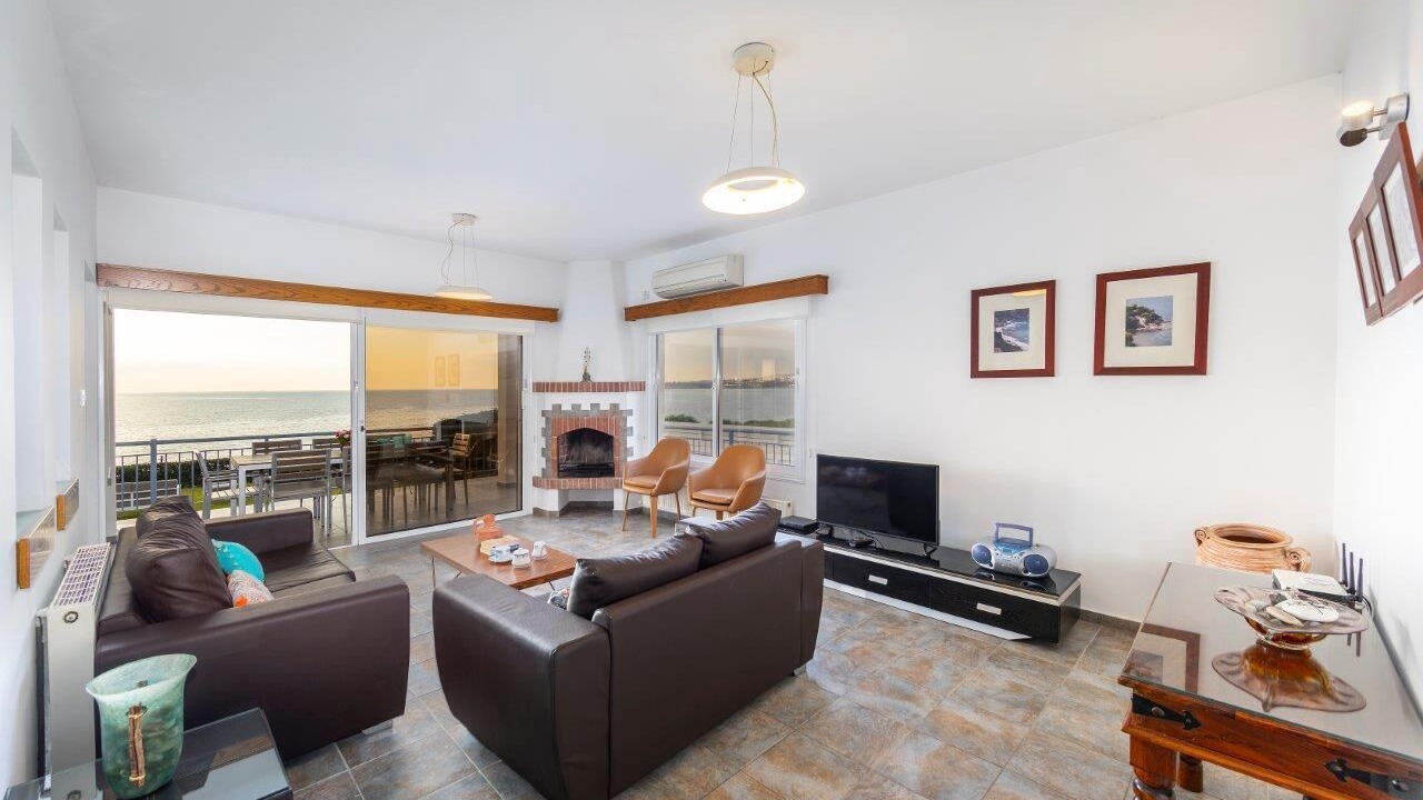 Photo of Livingroom in Kissonerga