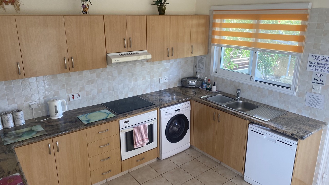 Photo of Kitchen in Peyia Town